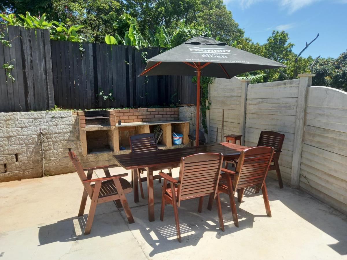 Poolside Guest House Port Shepstone Dış mekan fotoğraf